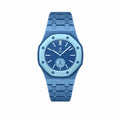 Bracelet Royal Pop Lan Ba avec cadran Royal Pop clipsé — © 2026 Royal Pop Lab